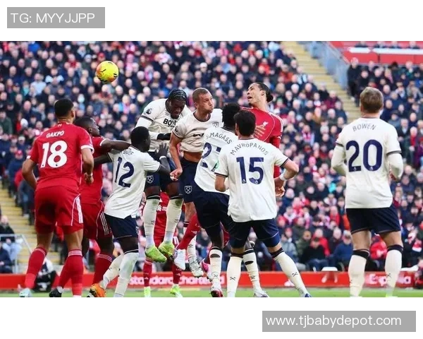 世界杯精彩对决AC米兰逆转利物浦帽子戏法点燃全场激情