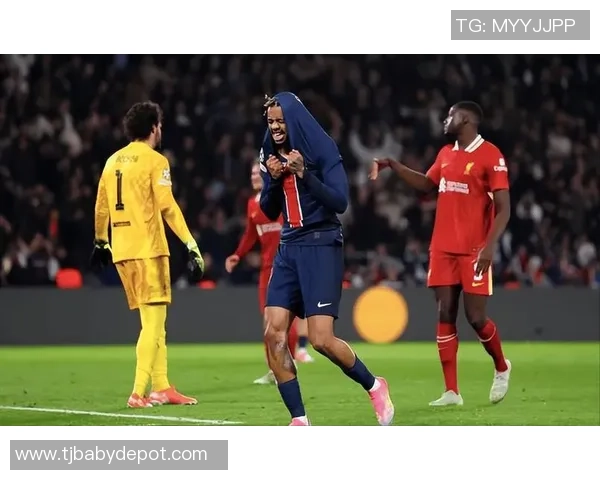 国王杯惊天冷门巴黎圣日耳曼与利物浦激战成平局引发全场震动