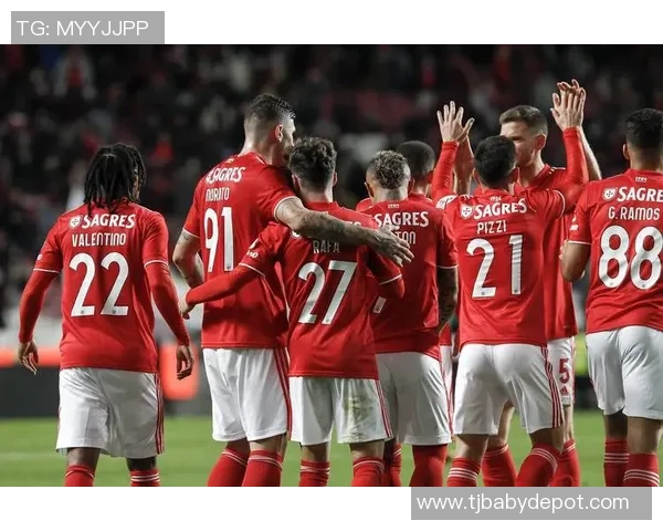 中超精彩对决本菲卡大胜里昂逆转全场气氛引爆