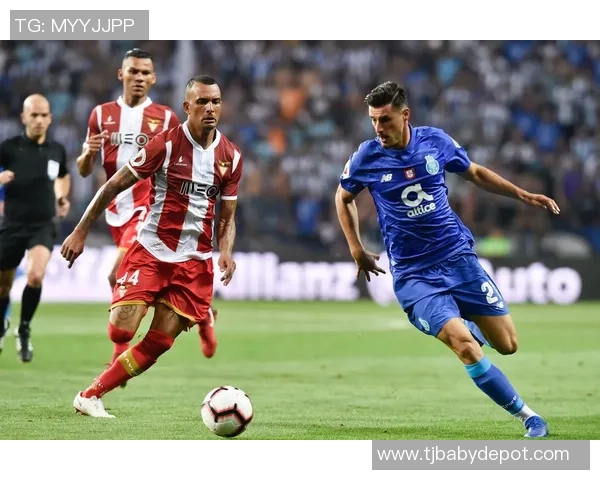 欧联杯精彩对决波尔图逆袭曼城6比2补时进球引爆全场激情