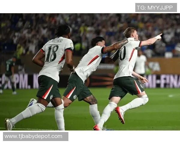 欧冠激情对决多特蒙德逆袭那不勒斯6比2绝杀瞬间震撼全场回顾