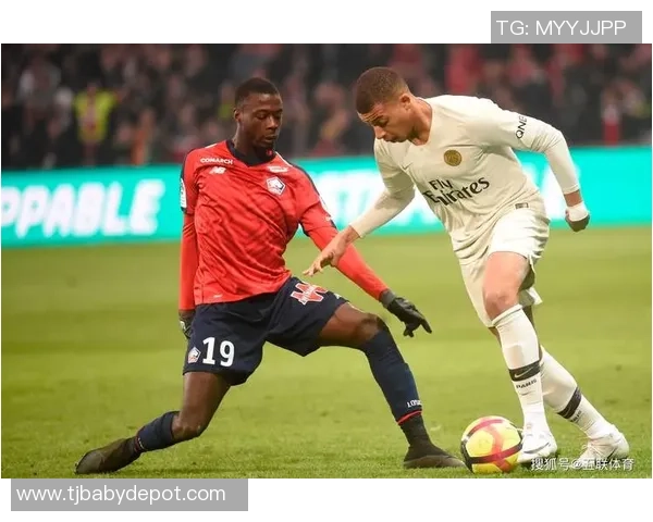 英超精彩对决巴黎圣日耳曼与那不勒斯战成平局十大进球瞬间回顾