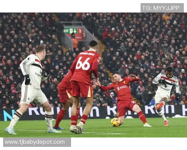 世界杯焦点战那不勒斯小胜马竞红牌事件引发全场热议